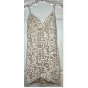Woman L’ATISTE BY AMY White Nude Illusion Lace Crochet Bodycon Dress Sz Small?